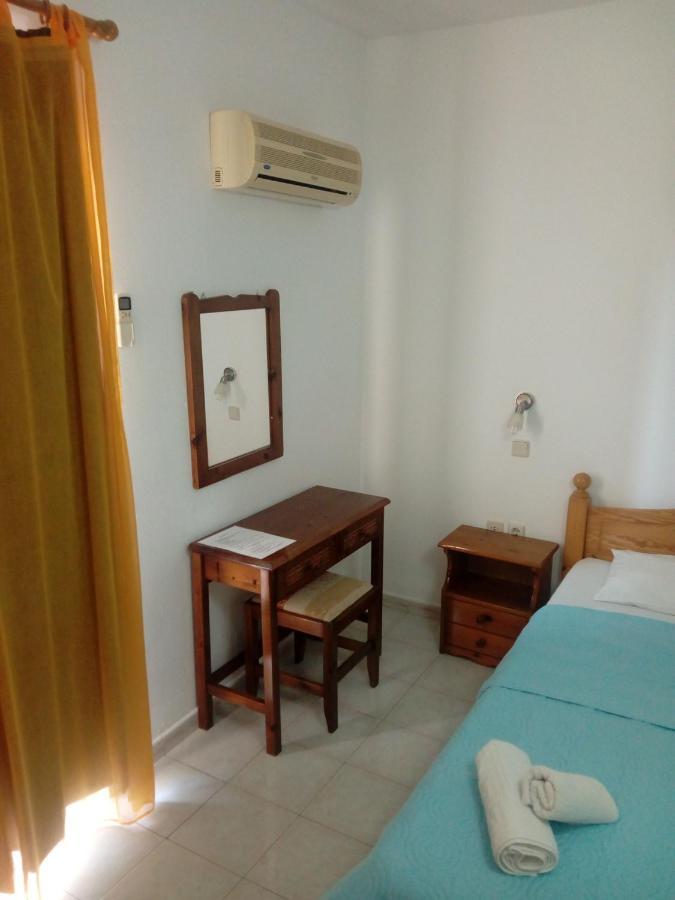 Debbi Appartments And Hotel Ялиссос Экстерьер фото